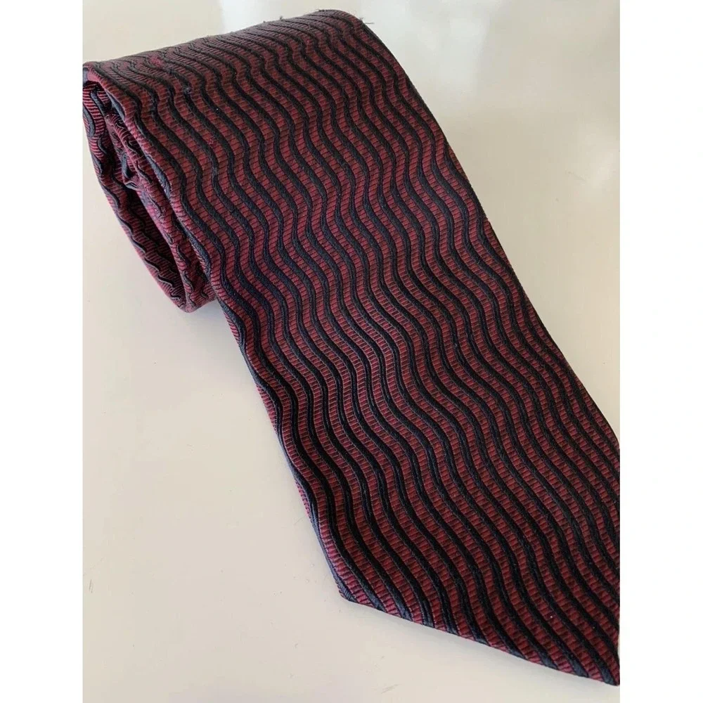 VTG J.Z. Richards Tie‎ Mens One Size Red Black Silk Geometric Wave Handcrafted